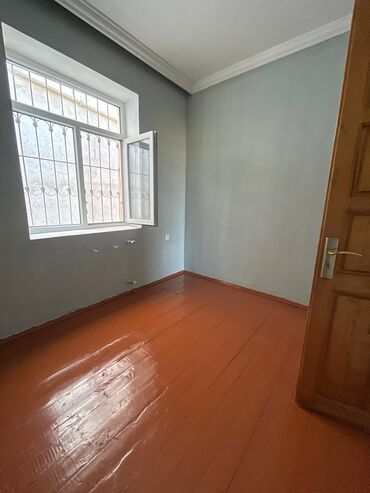 Həyət evləri və villaların satışı: Ramana qəs. 4 otaqlı, 110 kv. m, Kredit yoxdur, Orta təmir -da lalafo.az — 11 Həyət evləri və villaların satışı: Ramana qəs. 4 otaqlı, 110 kv. m, Kredit yoxdur, Orta təmir — 11