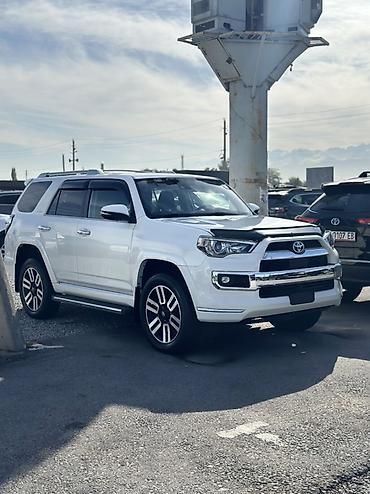 Toyota 4Runner: 2022 г., 4 л, Автомат, Бензин, Внедорожник