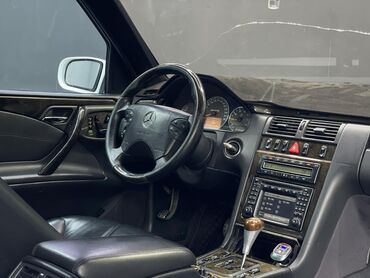 Mercedes-Benz: Mercedes-Benz E-Class: 2002 г., 5.5 л, Автомат, Бензин, Седан — 15