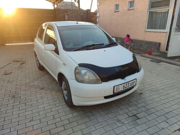 Toyota: Toyota Vitz: 2001 г., 1.3 л, Автомат, Бензин, Хэтчбэк