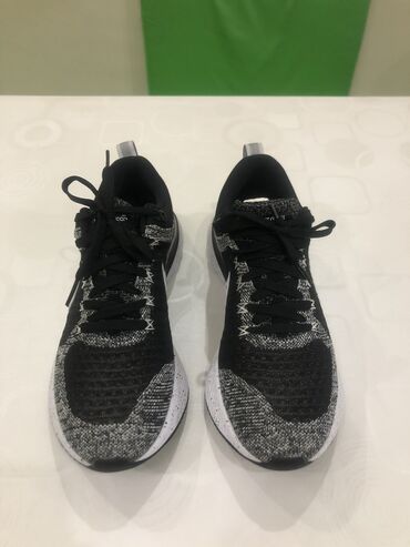 обувь из сша: Продаю Кроссовки Nike Размер 40 Мужской Made in Vietnam Продаю