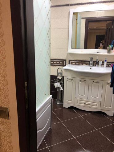 Yeni tikili: 3 otaqlı, Yeni tikili, m. Nəriman Nərimanov, 135 kv. m — 10