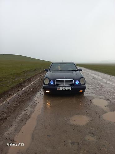 mers 210: Mercedes-Benz E-Class: 1995 г., 3.2 л, Автомат, Бензин, Седан — 9