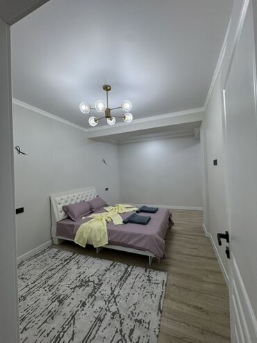 Посуточная аренда квартир: 2 комнаты, Душевая кабина, Постельное белье, Кондиционер — 3