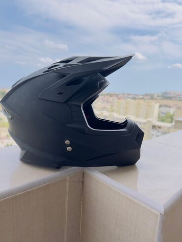 Мотоэкипировка: Ataki markalı qara rəngli bu off-road dəbilqəsi yüksək dərəcədə qoruma