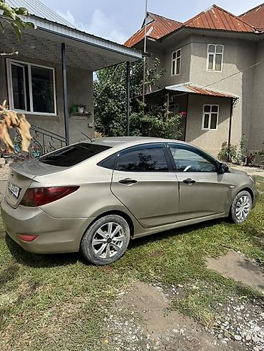 атбашы авто: Hyundai Accent: 2014 г., 1.6 л, Кол менен иштөөчү, Бензин, Седан — 3