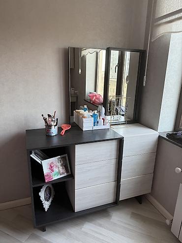 clavdio cosmetics: Termo makiyaj masası güzgülü heç bir qırığı sınığı yoxdur qiymət — 1