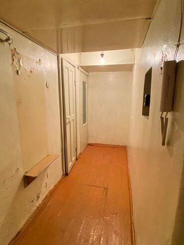 снять квартиру в заре: 1 комната, 29 м², Хрущевка, 1 этаж, Старый ремонт