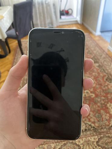 Apple iPhone: IPhone 11, Ağ, Face ID — 5