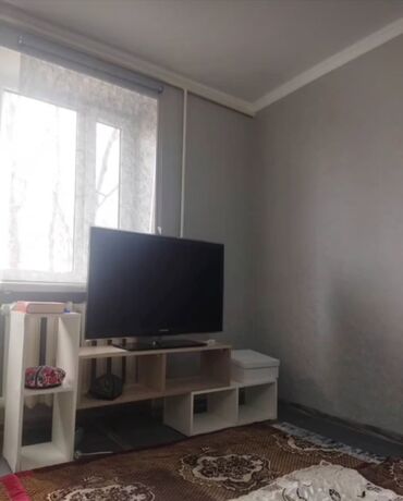 срочная продажа квартир в бишкеке без посредников: 1 бөлмө, 31 кв. м, 104-серия, 4 кабат, Евроремонт