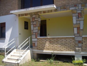 Kuće na prodaju: 104 kv. m, 3 sobe — 24