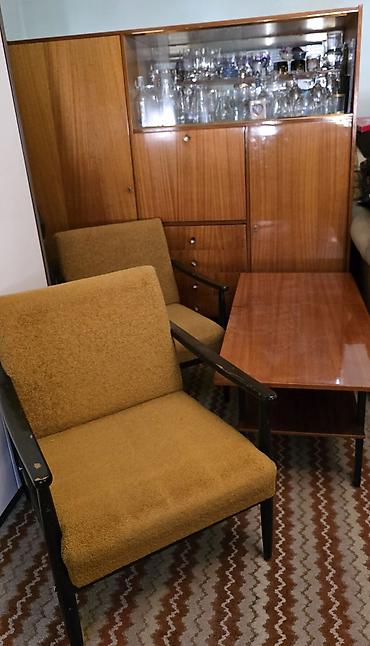 trpezarijske komode i vitrine: Vintage dnevni set – mid century 1960 vitrina sa kredencem, klub sto i — 4
