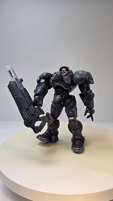 tony montana: StarCraft II – Tychus Findlay (Terran Marine) Фигурка от DC Unlimited — 4
