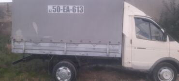 Yük maşınları: Yükdaşıma üçün tentli yüngül yük avtomobili - Korpus: ağ kabin, boz — 2