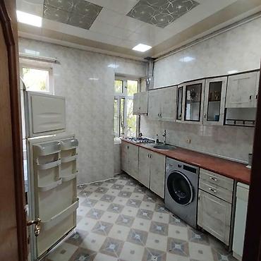 4 5 saatliq is elanlari: İcarəyə verilir 4 otaqlı köhnə tikili 120 m², Nəsimi r. 1 100 AZN/ay — 1