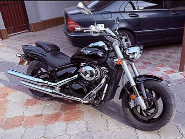 круизер мотоцикл: Круизерный мотоцикл Suzuki Boulevard (линейка Intruder) в чёрном цвете — 4