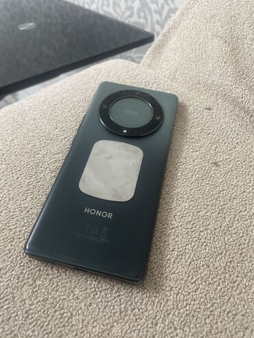 texno pova 5: Honor X9a, 128 GB, Barmaq izi, Face ID