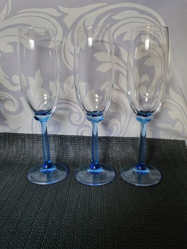 Čaše: Case za vino,Bormioli Rocco kristalno staklo 80te. Case komada 6 u na lalafo.rs — 11 Čaše: Case za vino,Bormioli Rocco kristalno staklo 80te. Case komada 6 u — 11
