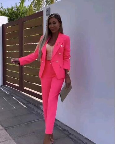 Kompleti: Komplet
S m l xl
3200 din — 9