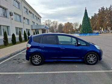 Honda: Honda Fit: 2010 г., 1.5 л, Автомат, Бензин, Хэтчбэк — 6