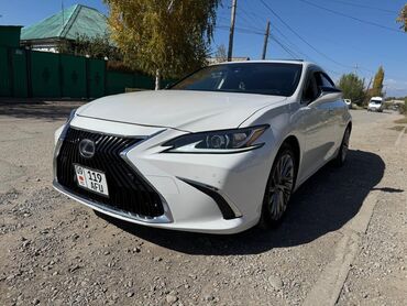 Lexus: Lexus ES: 2018 г., 2.5 л, Типтроник, Гибрид, Седан