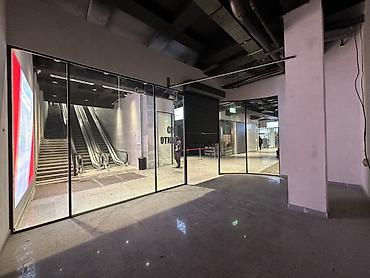 Аренда офисов: Аренда офисов, 32 м², В торговом центре, 1 линия — 6