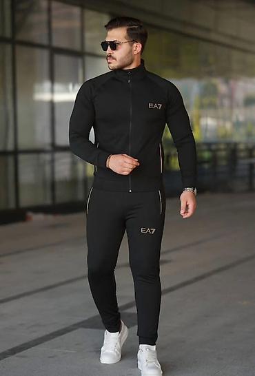 crveni sonic: Muške trenerke 3999 din M,L,XL,XXL,3XL veličine
Pk — 3