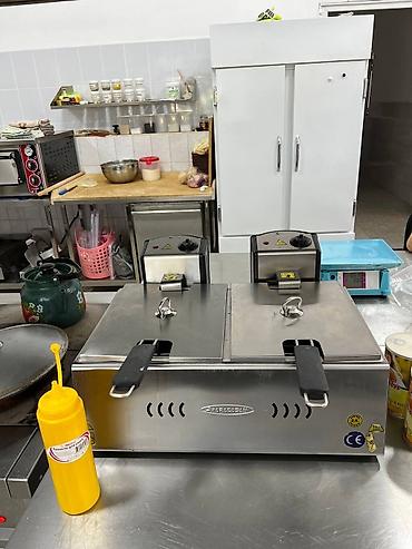 Другое оборудование для кафе, ресторанов: Вытяжка промышленная, стол из нержавейки, мойка, котломойка, стеллаж — 19