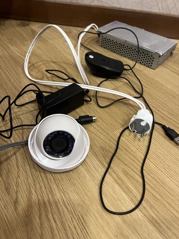 işlənmiş kamera: Kamera ishlek veziyyetde her bir sheyi var hikivision 4 ed kamerasi