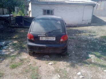матиз аренда с выкупом: Автомобиль Daewoo Matiz, представленный в черном цвете, отличается