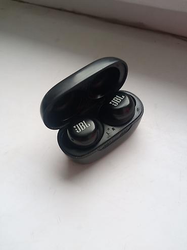 купить правый наушник airpods 4: Беспроводные наушники JBL Live Free NC+ TWS (True Wireless) в зарядном — 2