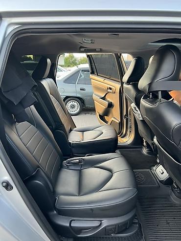 ланкрузер прада: Toyota Highlander: 2022 г., 2.5 л, Автомат, Гибрид, Кроссовер — 4