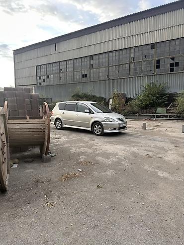 накладка на бампер: Toyota Ipsum: 2003 г., 2.4 л, Автомат, Бензин, Минивэн — 2