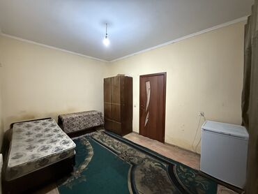сип панельный дом: Үйдүн жарымы, 78 кв. м, 4 бөлмө, Кыймылсыз мүлк агенттиги, Косметикалык оңдоо