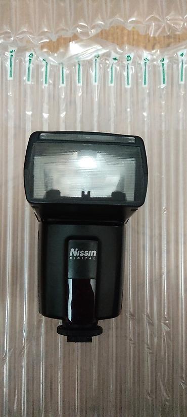 Фото и видеокамеры: Фотоаппарат Nikon D5200 + вспышка nissin di600 б/у в отличном — 4