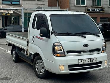 kiya bongo: ***ДАМ В АРЕНДУ**** Kia Bongo III — компактный грузовой пикап/бортовой — 1