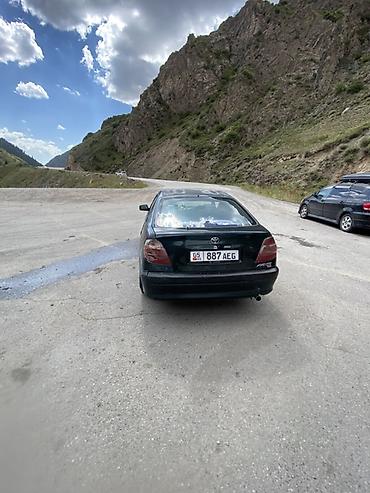 Транспорт: Toyota Avensis: 2002 г., 2 л, Автомат, Бензин, Седан — 5