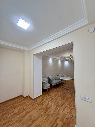 masazirda ev: Bakı, Yasamal, 2 otaqlı, Köhnə tikili, m. İnşaatçılar, 60 kv. m — 4