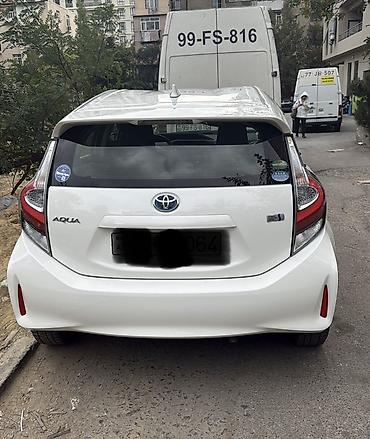 Toyota Aqua hibrid hetçbek Xüsusiyyətlər: - Hibrid benzin-elektrik lalafo.az -da Toyota Aqua hibrid hetçbek Xüsusiyyətlər: - Hibrid benzin-elektrik