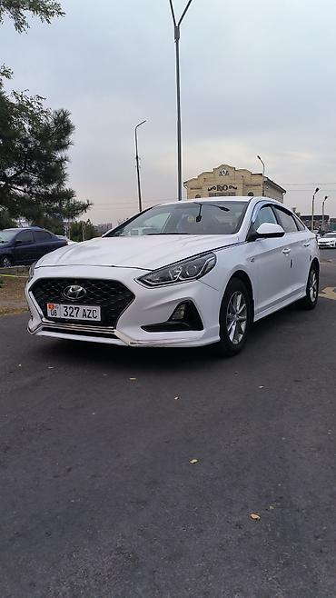 Hyundai Sonata: 2019 г., 2 л, Автомат, Газ, Седан
