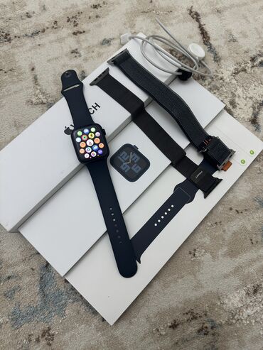 продажа сотовых телефонов бишкек: Продаю Apple Watch SE 2gen 44мм Коробка,зарядка и 2 доп.ремешка в