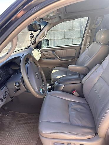 тлк 80: Аренда внедорожника Toyota Sequoia V8 4WD - Полноразмерный — 2