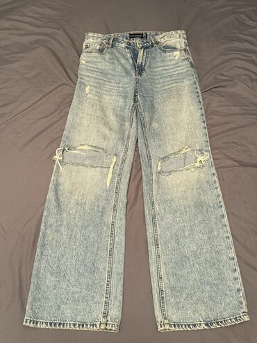 Cinslər: Hamısı klassik denim parçadandır, gündəlik və casual kombinasiyalara — 10