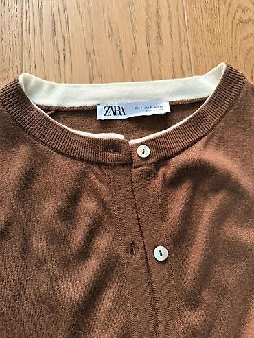 reserved rs: ZARA set
Vel S, sa mešavinom vune i svile — 2