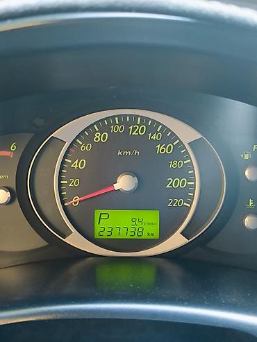 Hyundai: Vin kod 2 0 0 6 KMHJN81VP6U348273 2.0L Turbo Dizel Avtomobil — 19