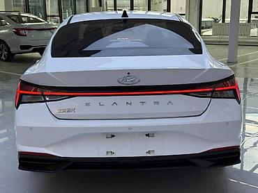 byd son: Hyundai Elantra: 2025 г., Автомат, Седан — 4