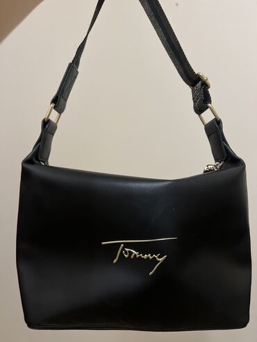 tommy helfiger: Кожаная сумка Tommy Hilfiger оригинал из Европы 
5000с