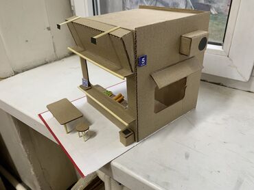 Игрушки: Продаю макет, мини закусочной шаурма из картона с зарядкой подсветкой — 2