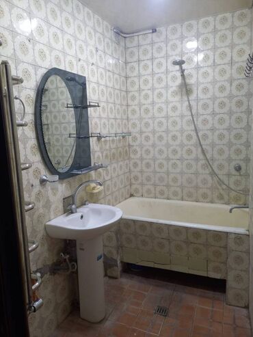 Uzunmüddətli kirayə mənzillər: Zərifə Göz Klinikası yaxınlığında 9 mərtəbəli binanın 4-cü — 9