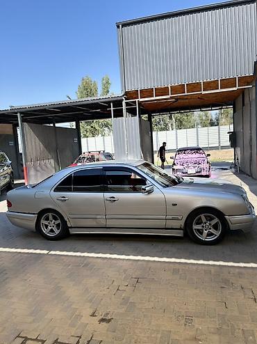 решетка на мерседес 210: Mercedes-Benz E-Class: 1998 г., 2 л, Бензин, Седан — 4